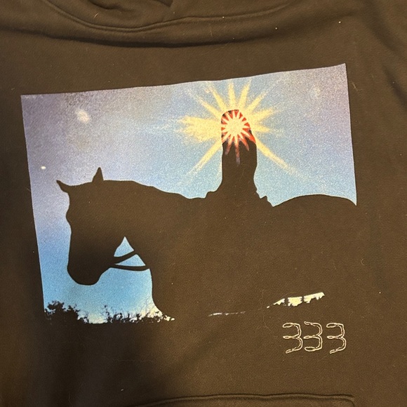 Karol G tour hoodie - Picture 3 of 5